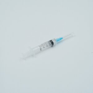 5 ml Auto Disable Syringe with mounted Needle